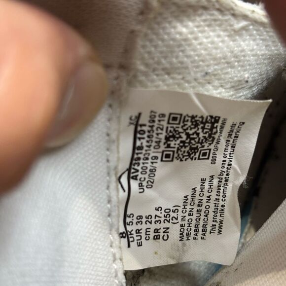 Women’s White Nike Jordan Retro 1 Low Slip On Sneakers Shoes Size 8 Y2K Gym Run - Picture 7 of 7